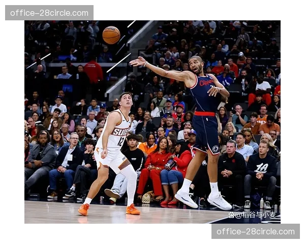 雷霆抢断盖帽数据均列前茅，运动能力构建快速轮转防守体系